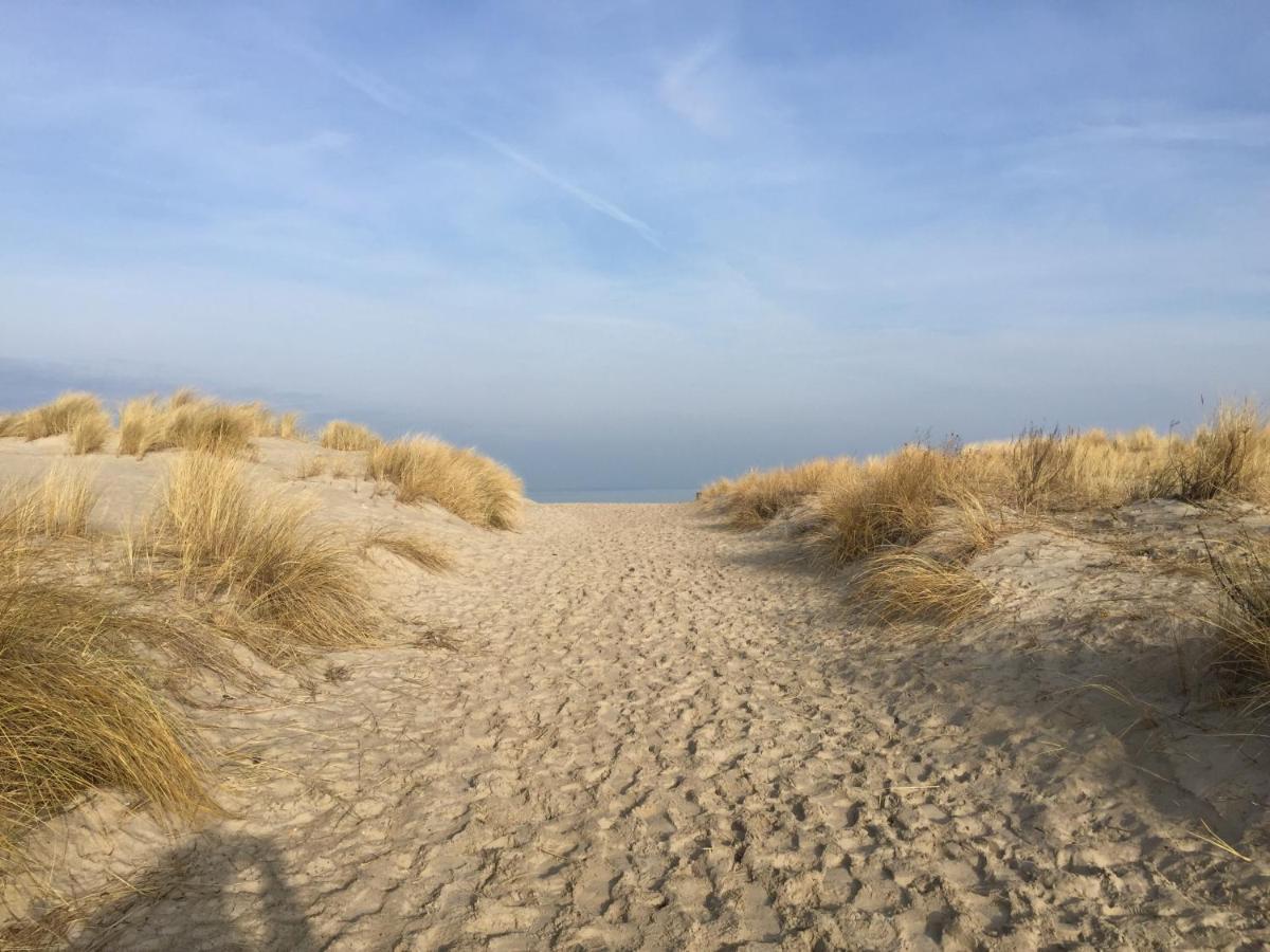 Ankerplatz Warnemuende - Direkte Strandnaehe Mit Leuchtturmblick Rostock Zewnętrze zdjęcie